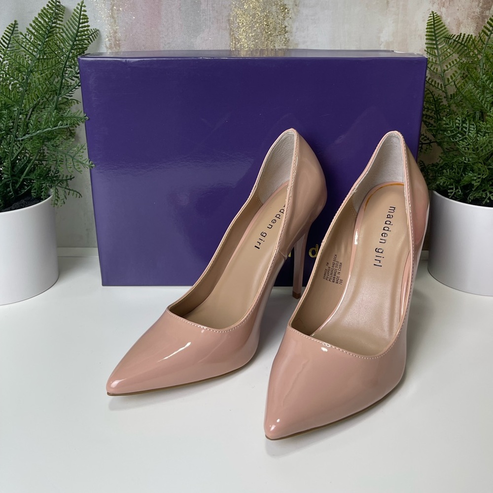 Steve Madden Nude Pumps Size 7